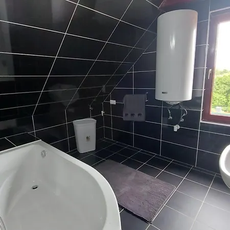 Tisza-tavi Isteni Vendeghaz Дом отдыха *