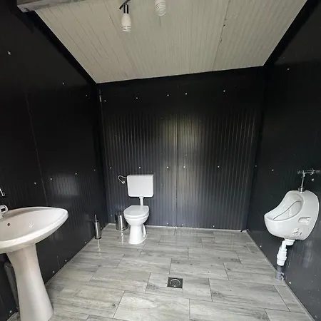 Tisza-tavi Isteni Vendeghaz Абадсалок